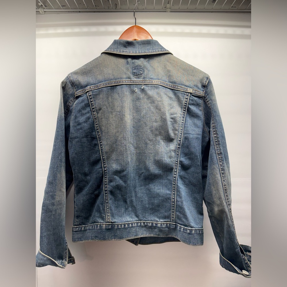 VINTAGE GAP Classic Blue Jean Jacket - Picture 3 of 5